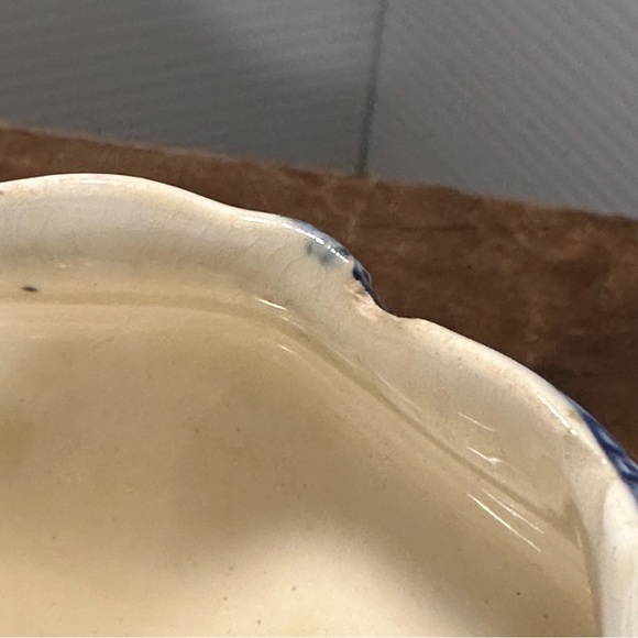 Buffalo Pottery Blue Willow Gravy Boat- Antique Semi-vitreous 1911 - Picture 4 of 12